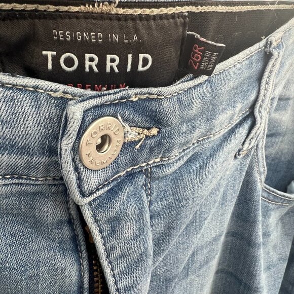 Torrid Premium 5 Pocket jeans Size 26R - Picture 4 of 10